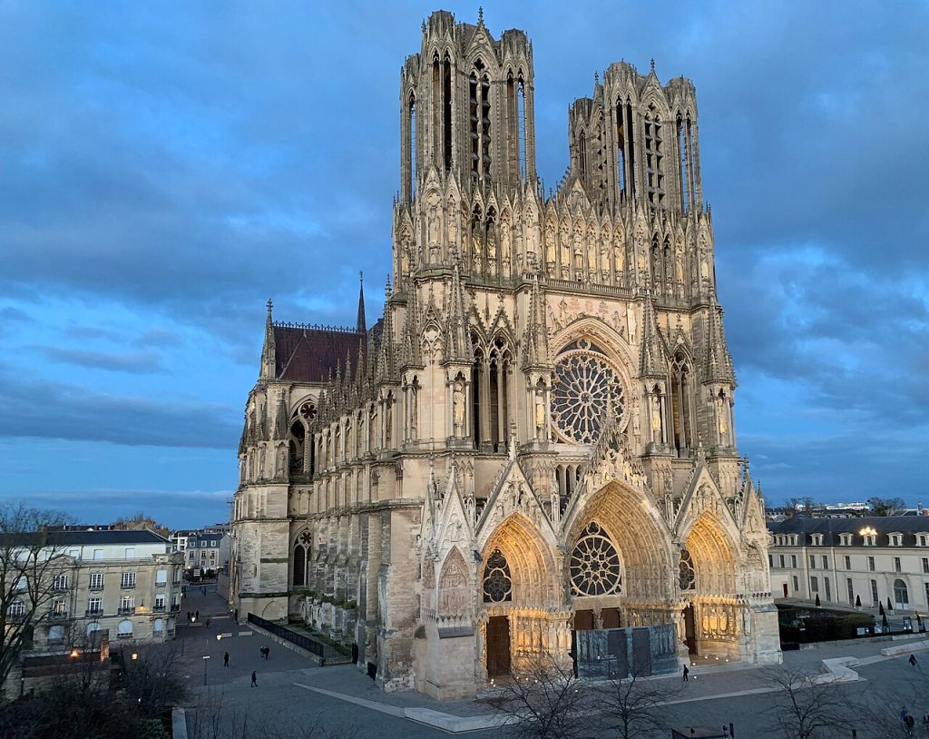 La façade de la cathédrale Notre-Dame de Reims (Reims)